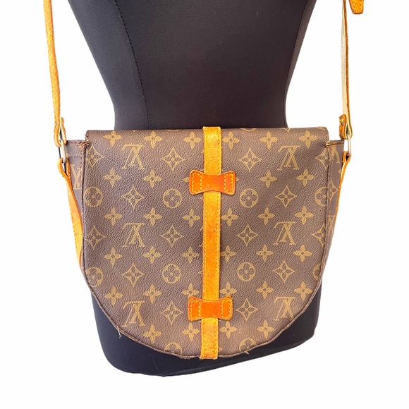 Louis Vuitton Monogram Chantilly MM Messenger Bag - Picture 6 of 10